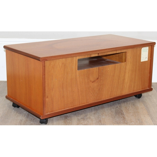 175 - A retro mid-century G-Plan Fresco range TV unit, approx 92cm x 47cm x 42cm