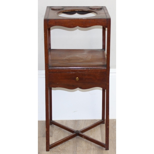 194 - A Georgian mahogany wash-stand with bowl and other ceramic pieces, approx 36cm x 36cm x 79cm