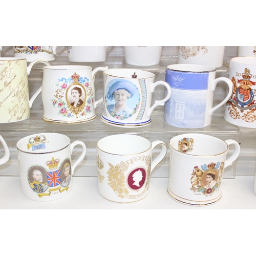 1590 - Qty of mostly Royal commemorative-ware to incl a boxed Royal Silver Wedding mug by Wedgwood in origi... 