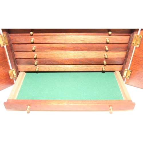 285 - Vintage mahogany 7-drawer collectors' box with lockable doors and key, approx 29cm x 30cm x 18cm