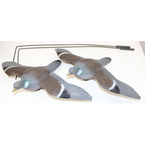 726 - Camo bag of 15 decoy birds to include pigeons, crows and magpies