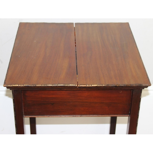 117 - A superb quality Edwardian inlaid mahogany pop-up or Jack in the Box writing desk, the hinged panels... 