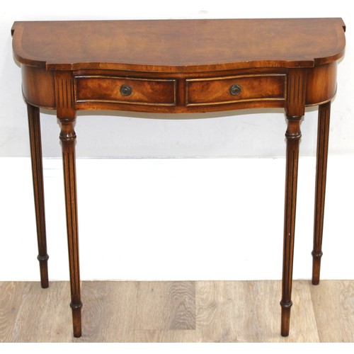 185 - A Georgian style 2 drawer mahogany console table by Reprodux, approx 80cm x 34cm x 73cm