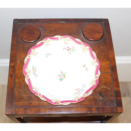 194 - A Georgian mahogany wash-stand with bowl and other ceramic pieces, approx 36cm x 36cm x 79cm