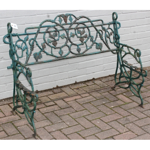300 - A vintage cast iron garden bench frame in the manner of Coalbrookdale, formed as swirling vines with... 