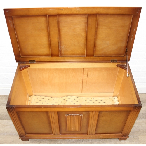 102 - A vintage oak effect blanket box or ottoman, 94cm x 46cm x 52cm