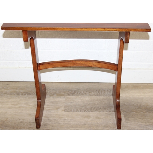 39 - Two mahogany side tables with decorative marquetry inlay, 20th century, each 60cm x 34cm x 55cm