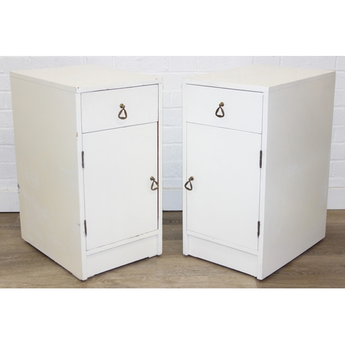 113 - A pair of vintage white painted bedside cabinets with a single drawer over a cupboard, 33cm x 45cm x... 