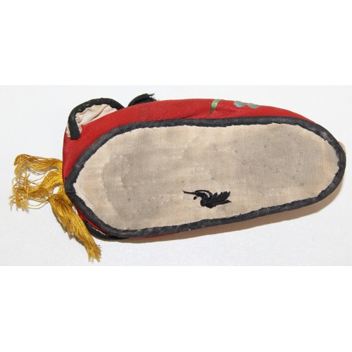 215 - A pair of Chinese embroidered silk 