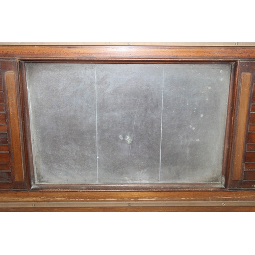 290 - An antique or vintage wooden wall-mountable snooker scoreboard with chalkboard to centre, 110cm W x ... 