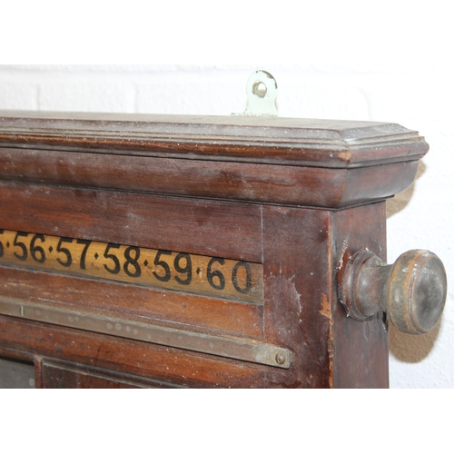 290 - An antique or vintage wooden wall-mountable snooker scoreboard with chalkboard to centre, 110cm W x ... 