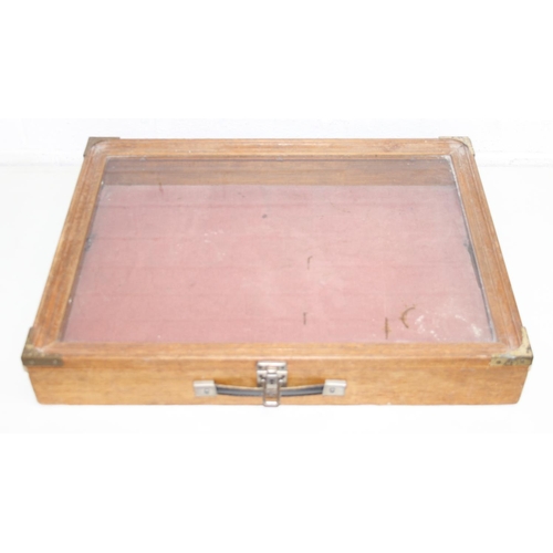296 - Tabletop glazed display case with metal reinforced corners & carry handle, ideal display case for an... 