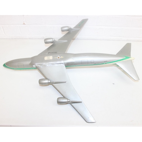 683 - Model of a Boeing 747-267B built by Skyland Models with Cathay Pacific livery, 69cm x 61cm
