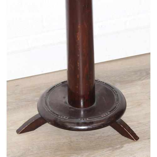 197 - A small vintage mahogany side table or jardinière stand with rounded top and pillar support, 39cm in... 