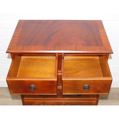 111 - A Georgian style two over three chest of drawers with ring handles, 20th century, 62cm x 38cm x 77cm