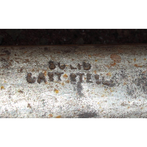 304 - Three vintage wooden handled garden tools, two shovels and a CT Skelton of Sheffield fork [3]