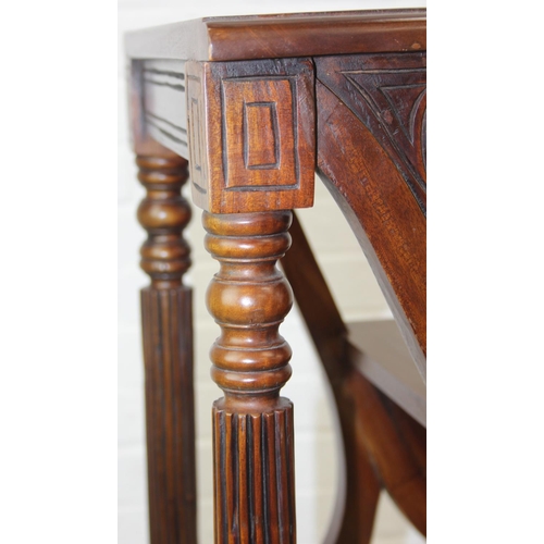 85 - A pair of Georgian style mahogany library steps with three treads and turned legs, 46cm x 50cm x 79c... 