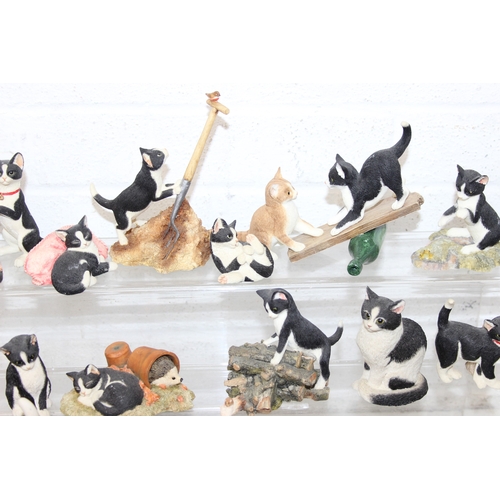 A large qty of assorted cat sculptures, all Sherratt & Simpson, mainly ...