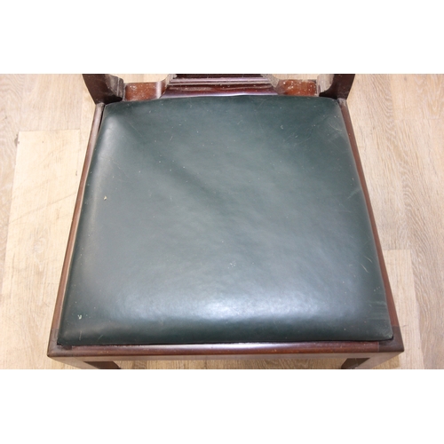 101 - A pair of Georgian mahogany dining chairs with green leather seats, each 89cm tall [2]