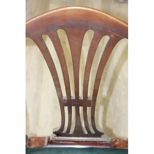 101 - A pair of Georgian mahogany dining chairs with green leather seats, each 89cm tall [2]