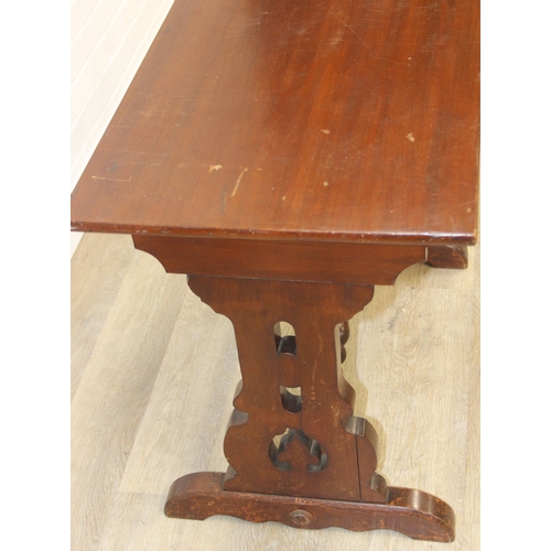 168 - An antique mahogany hall table with fancy legs and turned stretcher, 91cm x 51cm x 71cm