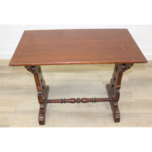 168 - An antique mahogany hall table with fancy legs and turned stretcher, 91cm x 51cm x 71cm