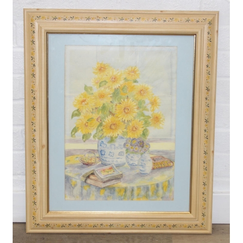 462 - Qty of paintings to inc a colourful oil on canvas of flowers, a watercolour of sunflowers in vases, ... 