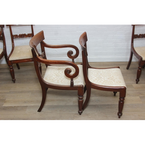 80 - A set of six Regency period mahogany dining chairs in the manner of Gillows, the set comprising of t... 
