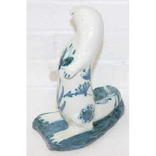 David Sharpe for Rye Pottery, A large table lamp in the form of a goose ...