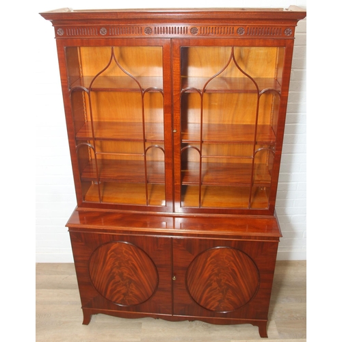 21 - William Tillman Furniture - a superb quality modern Georgian style display cabinet with glazed doors... 
