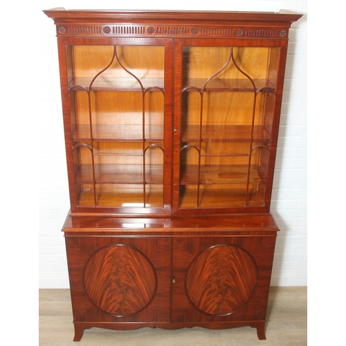 21 - William Tillman Furniture - a superb quality modern Georgian style display cabinet with glazed doors... 