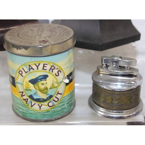 1557 - Qty of assorted smoking related items to inc Bakelite ashtrays, lighters advertising items etc