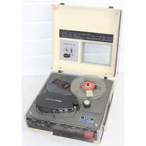 Akai Portable VTR VT-100 and a VC-110 camera [2]