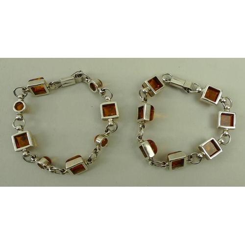 804 - An amber bead necklace, consisting of a mixture of cloudy and clear beads of graduated size, 66cm lo... 