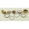 A collection of jewellery comprising two 18ct gold bands, total weight 3.8g, each size J, and four 9... 
