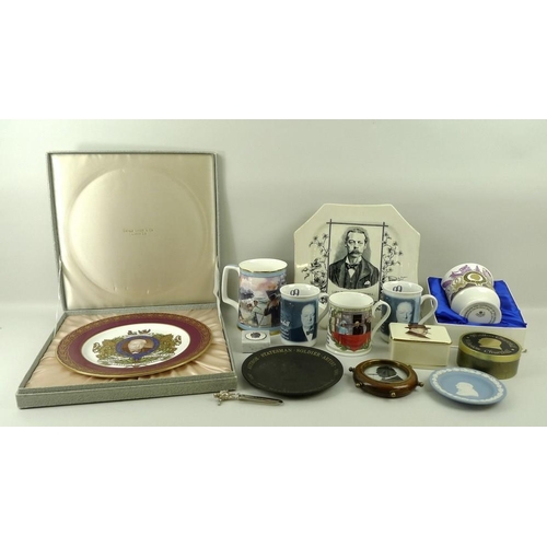 670 - A group of Winston Churchill memorabilia, including a silver bookmark with Winston finial, London 19... 