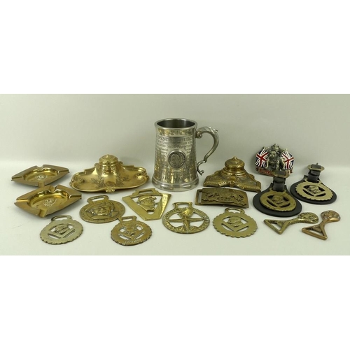 675 - A group of Winston Churchill and associated brass and metal wares, including Winston Churchill horse... 