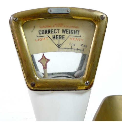 849 - A set of vintage Vandome and Hart Ltd, London, grocer's scales, white enamel, with brass pan and six... 