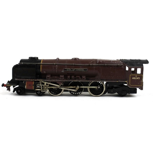 693 - A group of Hornby Dublo OO gauge locomotives, rolling stock, accessories and track, including two 'C... 