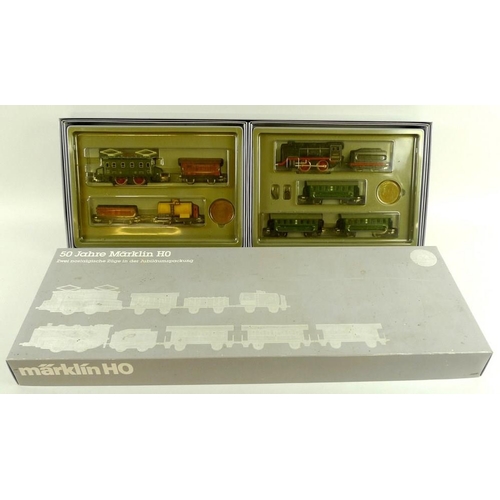 708 - A Marklin HO gauge boxed double set, 0050, Jubilee 50th anniversary '50 Jahre Marklin HO', comprisin... 