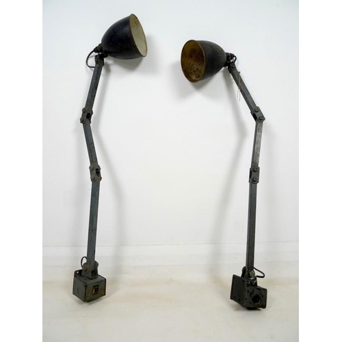 891 - A pair of Memlite vintage industrial work-lamps, mid 20th century, machinist-engineer's with articul... 