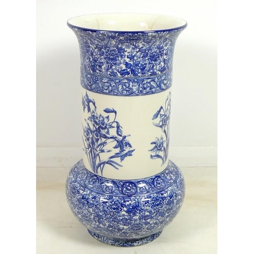 915 - A large Doulton ceramic vase, transfer printed with blue and white floral decoration, base marked 'D... 