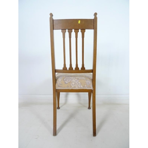 926 - An early 20th century pine kitchen table with two drawers, raised on square section tapering legs, 1... 