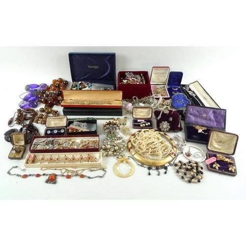 795 - A group of silver and other vintage and later costume jewellery including a silver ring set with a C... 