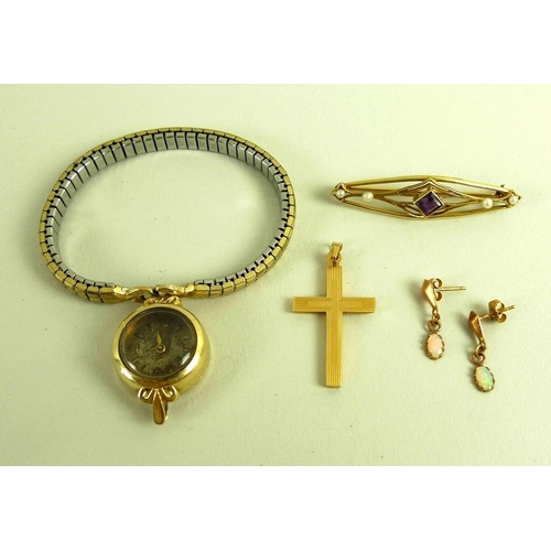 827 - A group of 14ct gold jewellery including an amethyst and seed pearl brooch, cross, a pair of opal dr... 