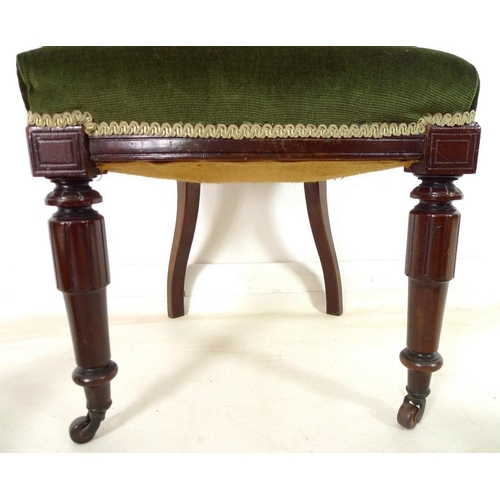 924 - A set of six Victorian Aesthetic mahogany dining chairs, bowed backs with carved decoration, upholst... 