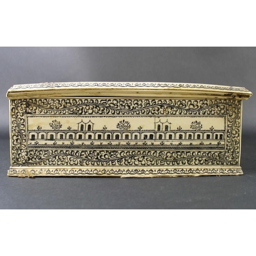 788 - An early 19th century Anglo-Indian Vizagapatam ivory veneered sandalwood box, decorated overall with... 