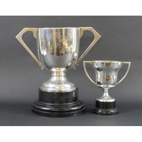 826 - A silver two handled cup, engraved Peterborough Unionist Billiards Handicap, August 21st 1912, Sheff... 