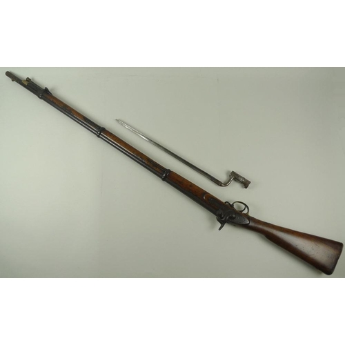 637 - A late 19th century rifle with bayonet, brass trigger guard, complete with ramrod and loops, 103cm.