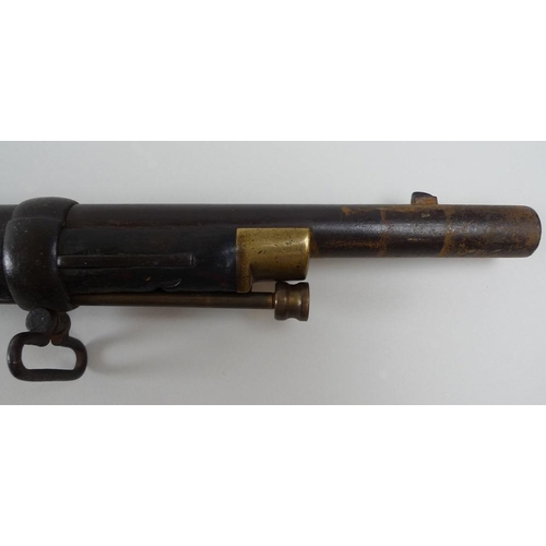 637 - A late 19th century rifle with bayonet, brass trigger guard, complete with ramrod and loops, 103cm.